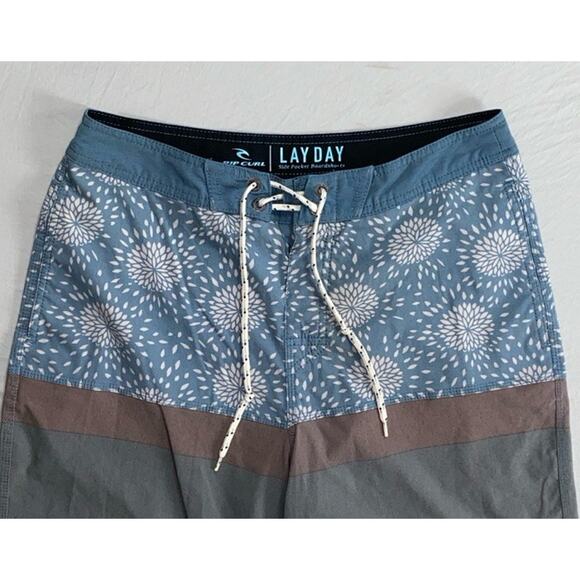 Rip Curl Lay Days Side Pocket Boardshorts. Color Block, Men's Size 29. EUC! - Picture 2 of 5